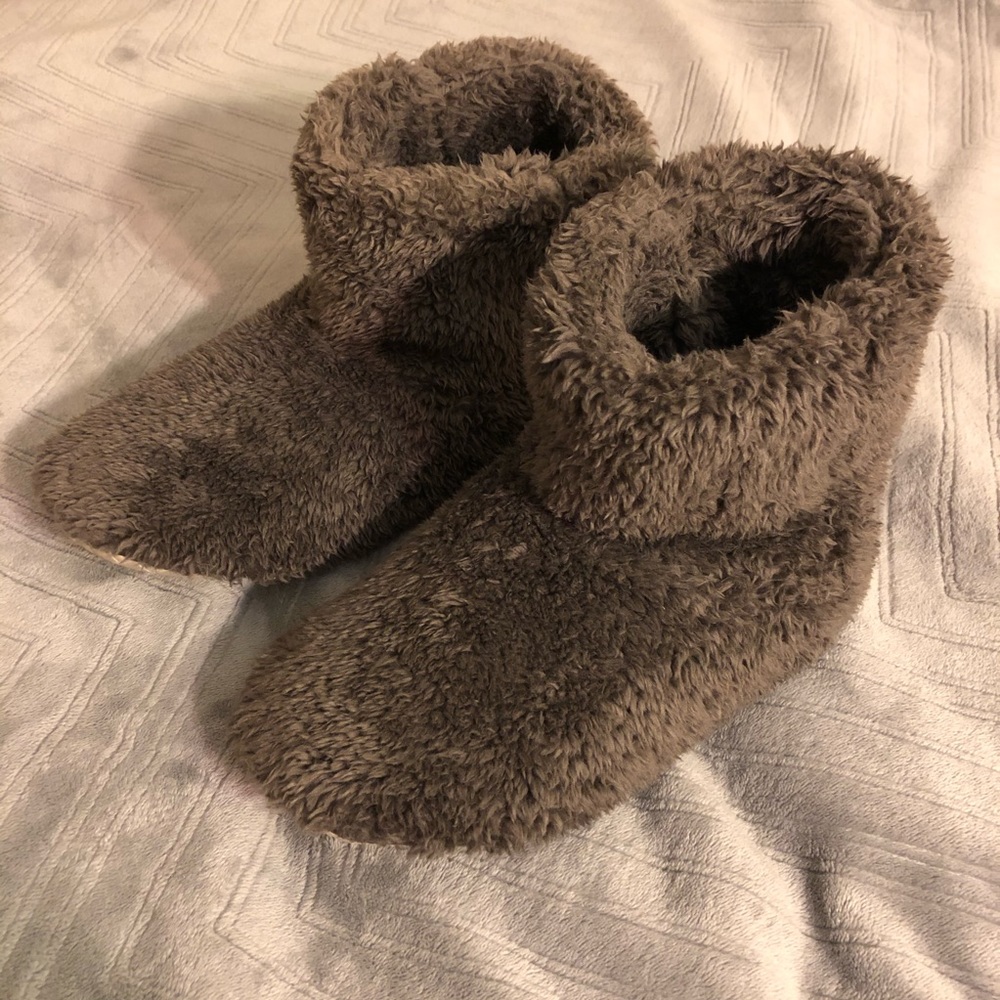 Fuzzy slipper boots